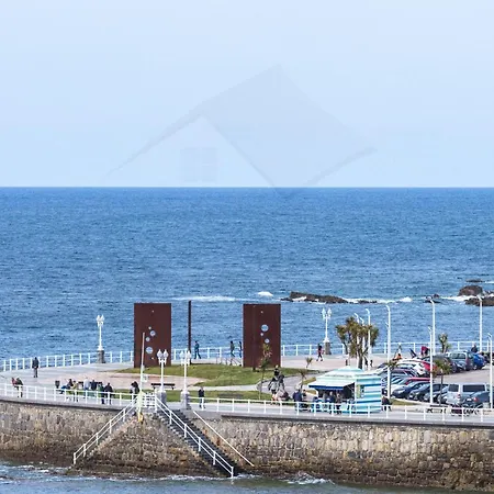 Playa Frente Al Mar * Gijón